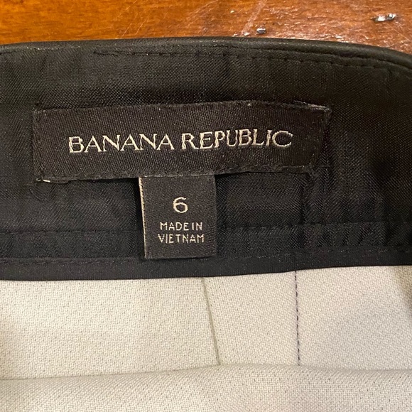 Banana Republic Black and Gray Striped Pencil Skirt - Picture 3 of 8